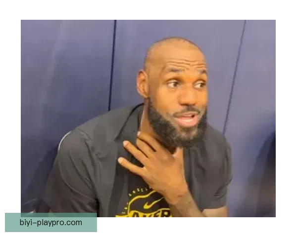 詹姆斯回应质疑：我不喜欢在两座城市打球和回老家打球有何问题