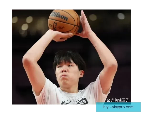 瀚森背靠背拿下14分11篮板 混音队主帅称其每日进步表现出色 瀚森背靠背拿下14分11篮板 混音队主帅称其每日进步表现出色