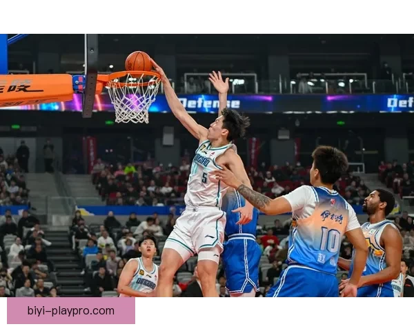 瀚森背靠背拿下14分11篮板 混音队主帅称其每日进步表现出色