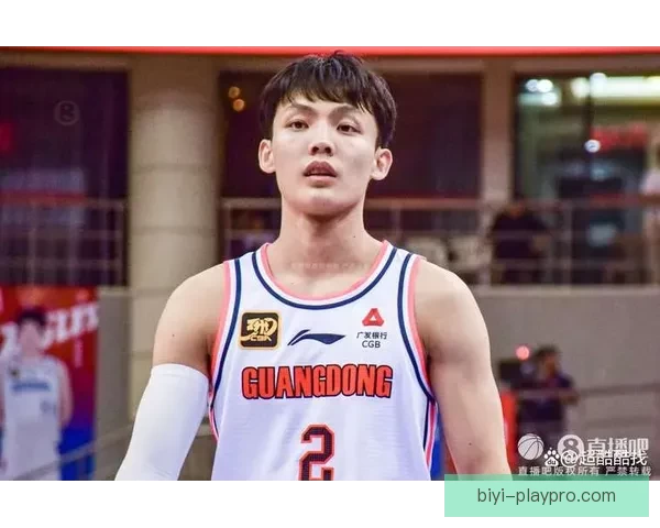 徐杰连续两场手感低迷17分钟出战三投零中无分入账 徐杰连续两场手感低迷17分钟出战三投零中无分入账